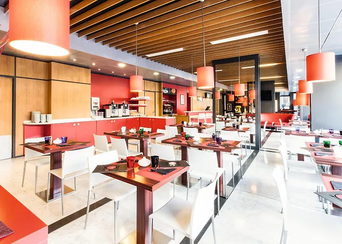 Otel Ibis Fiera 3*