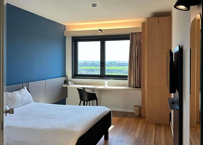 Ibis Fiera 3*