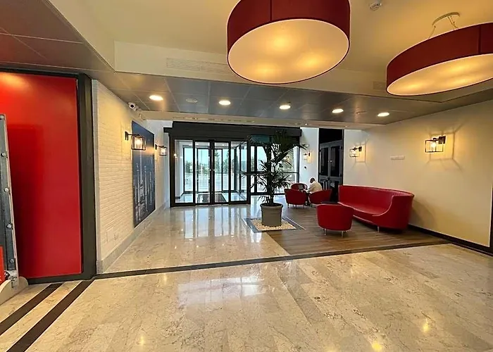 Otel Ibis Fiera 3*